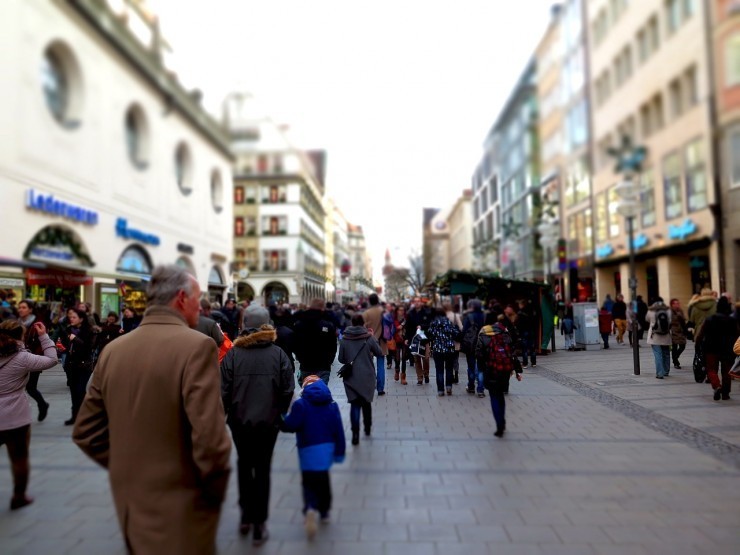December 3. - Az Első Vas&aacute;rnap