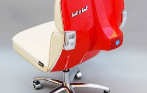 Vespa robog&oacute; &ouml;t ker&eacute;kkel?