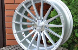 A BMW E60 Felni - Milyen Felni Illik Az Aut&oacute;hoz?
